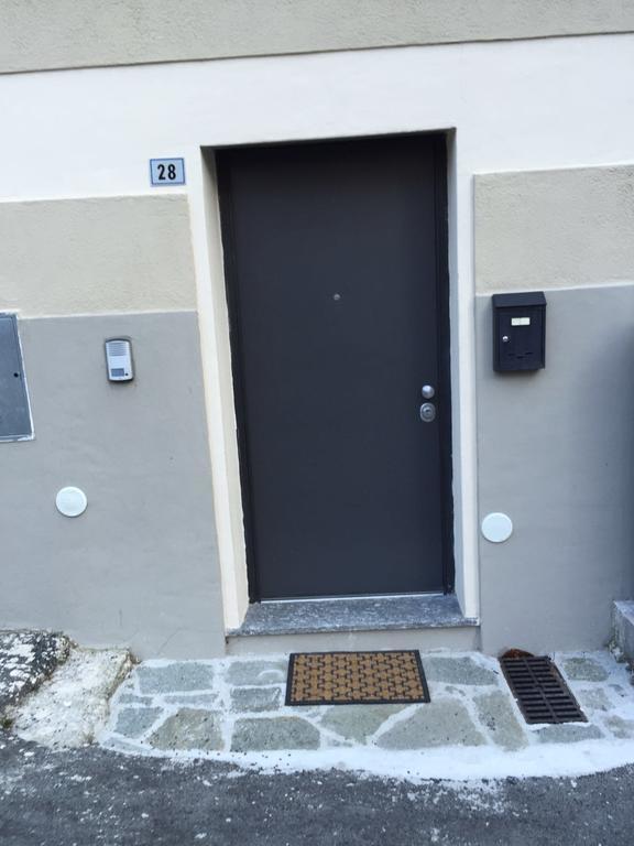 Elle'S House Apartamento Savona Exterior foto